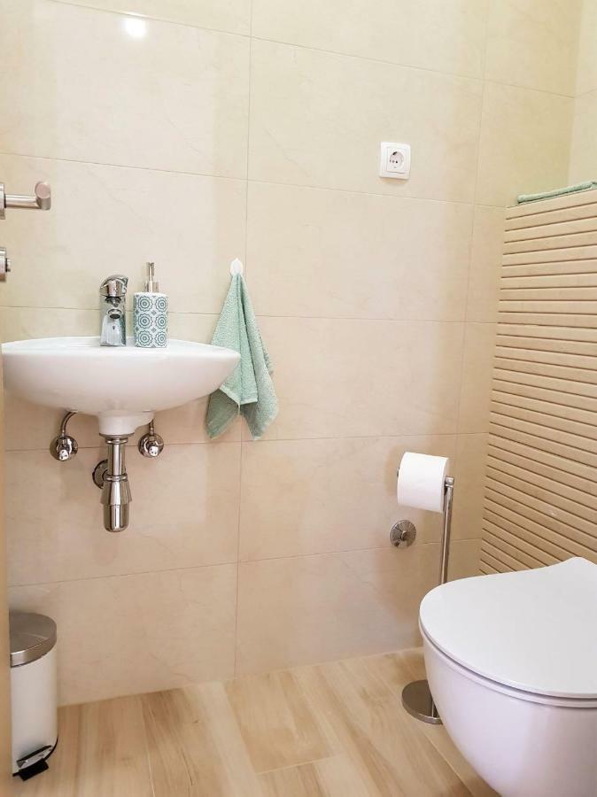 Apartments Mobine Metkovic Bagian luar foto