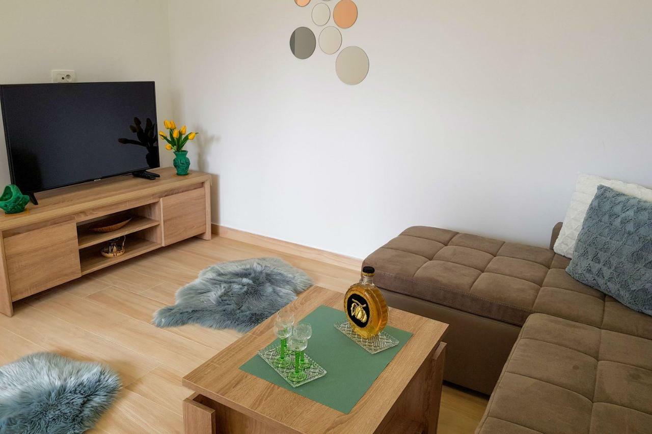 Apartments Mobine Metkovic Bagian luar foto