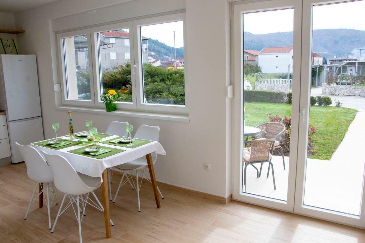 Apartments Mobine Metkovic Bagian luar foto