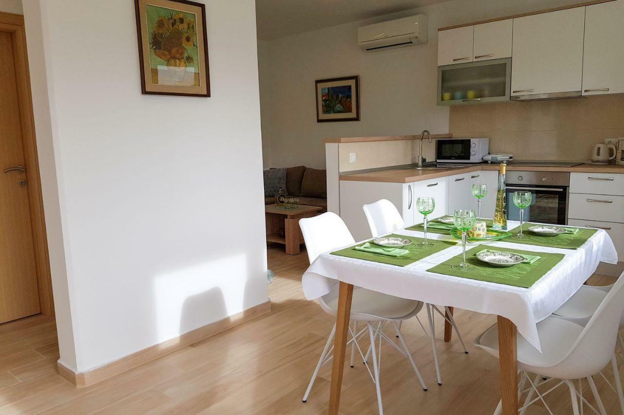 Apartments Mobine Metkovic Bagian luar foto
